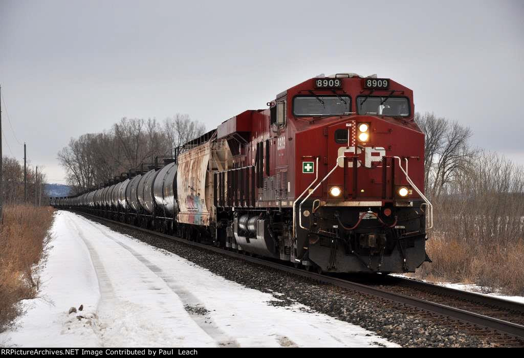 Eastbound crude oil loads